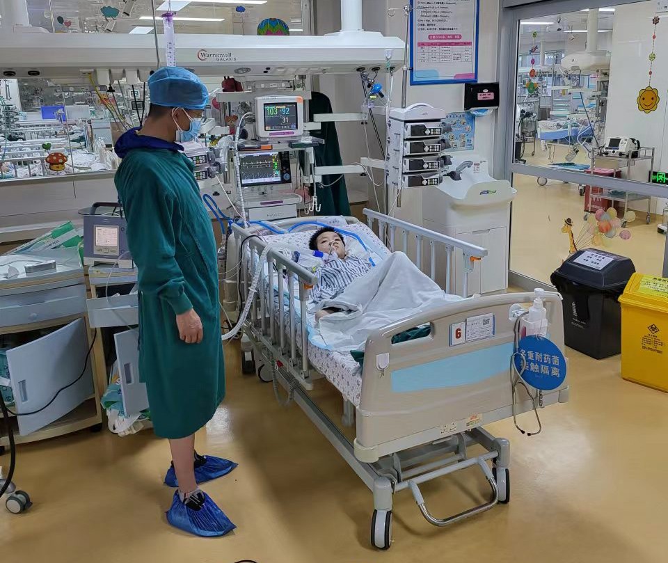 绥棱县跨省救护车出租公司